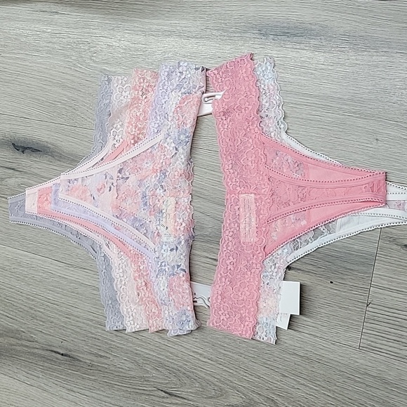 JESSICA SIMPSON THONG. - Picture 8 of 10